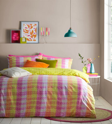Furn. Neola Abstract Striped Reversible Duvet Cover Set, Double, Pink - image 1