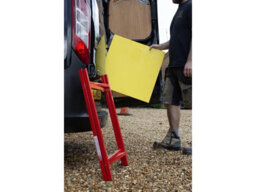 Red Gorilla Versatile Stand: Lightweight And Foldable Solution For Spot Board - thumbnail 4
