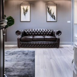 Chesterfield 3 Seater Old English Smoke Leather Sofa In Buckingham Style - thumbnail 5