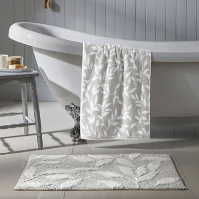 Dreams & Drapes Sandringham 100% Cotton Grey Jacquard Towel - image 1