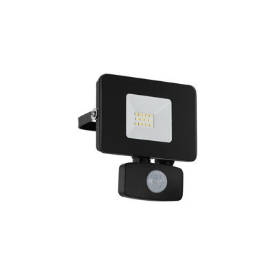 Ip44 Waterproof Outdoor Flood Light With Pir Sensor - 10W Built-In Led In Black Aluminium - image 1
