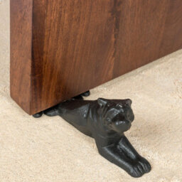 Homescapes Heavyweight Cast Iron Dog Door Stop - thumbnail 1