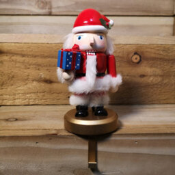 Samuel Alexander 24Cm Premier Wooden Christmas Santa Nutcracker Stocking Holder - thumbnail 4