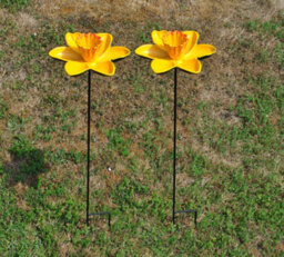 Selections Cast Iron Daffodil Dish Wild Bird Feeders (Set Of 5) - thumbnail 5