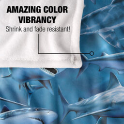 Royce Mcclure Attack Silky Great White Shark Supersoft Blanket Blue/grey (152Cm X 127Cm) - thumbnail 4