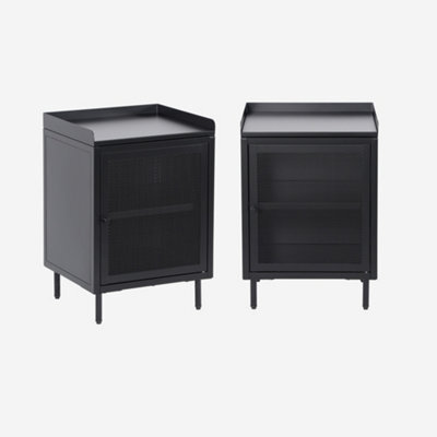 Sweeek - Set Of 2 Industrial Black Metal Bedside Tables With 1 Mesh Door 40 X 37 X 585 Cm - Ohio - image 1