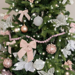 Melody Maison Lilac Purple Wooden Beaded Ball Garland Christmas Decoration - 150Cm (1.5M / 59') - thumbnail 3