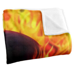 Royce Mcclure Silky Flaming Skull Supersoft Blanket Multicoloured (152Cm X 127Cm) - thumbnail 3