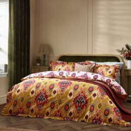 Paoletti Dawson Ikat Reversible Duvet Set, King, Yellow