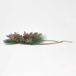 Homescapes Round Metal Hoop Traditional Christmas Wreath - thumbnail 3