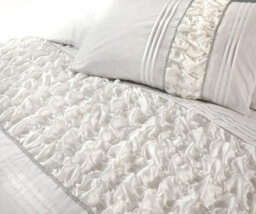 Homes & Linen Ruffled Diamond Lace Sequence Aurora Luxury Bedding Easy Care Polycotton Duvet Cover Set - thumbnail 2