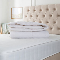Slumberdown Wonderful Wool Mediumweight Duvet - Ideal For All-Year Comfort & 2 Wool Pillows - thumbnail 4