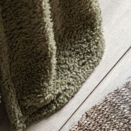 Gallery™ Olive Teddy Fleece Throw (L) 180Cm X (W) 140Cm - thumbnail 6
