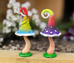 Marco Paul Set Of 2 Resin Multi-Coloured Toadstool Garden Ornament - thumbnail 8
