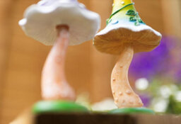 Marco Paul Set Of 2 Resin Multi-Coloured Toadstool Garden Ornament - thumbnail 6
