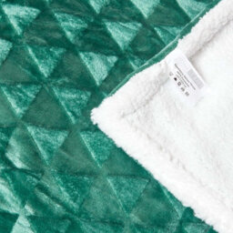 Homescapes Emerald Green Geometric Triangle Velvet Throw, 160 X 200 Cm - thumbnail 6