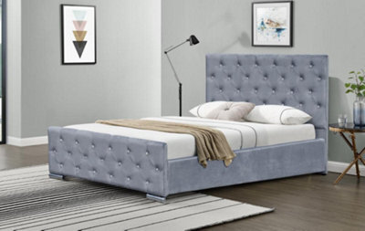 Comfy Living 4Ft6 Palma Brushed Velvet Diamante Chesterfield Bedframe