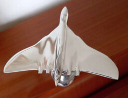 Inspirational Gifting Vulcan Aeroplane Ornament Aluminium Plane Sculpture Gift - thumbnail 5