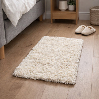 Uetian Cream Shaggy Rug Soft Dense Pile Bedside Doorway Rug (60X110 Cm) - image 1