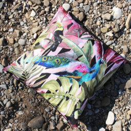 Evans Lichfield Printed Toucan & Peacock Uv & Water Resistant Outdoor Polyester Filled Cushion - thumbnail 4