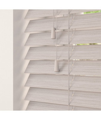 Fine Grain Faux Wood Venetian Blinds With Strings 120Cm Drop X 230Cm Width Silver Birch