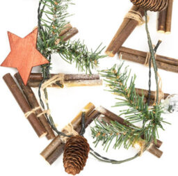Globrite Frosted 1M Christmas Garland Wreath With 10 Warm White Leds - Fitted With Fairy Lights, Baubles, Pine Cones & Berries - thumbnail 4