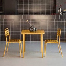 Sweeek - 2-Seater Square Steel Garden Table 70X70 Cm With 2 Chairs Yellow Ochre - Amelia - thumbnail 4