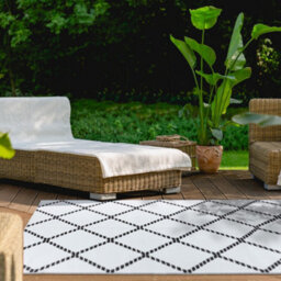 Relsy Extra Large Black & White Garden Rug For Patio & Outdoor Area, Reversible Chevron Lightweight Design, 180 X 270Cm - thumbnail 2