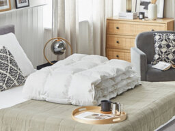 Beliani Duvet Duck Down Extra Warm 13.5 Tog Grossglockner 155 X 220 Cm - thumbnail 2