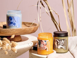 Beliani Set Of 3 Scented Candles Fruity Bloom Soy Wax Fresh Notes Floral Notes - thumbnail 2