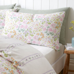 Dreams & Drapes Edith Easy Care Ditsy Floral Print Lilac Duvet Cover Set - thumbnail 2