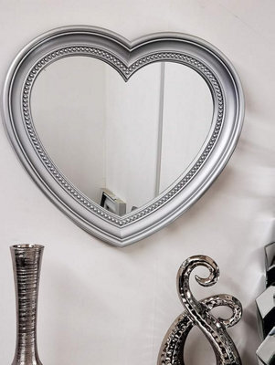 Biznest W-30Cm X H-33.5Cm Heart Shaped Plastic Wall Hanging Bathroom Mirror Stylish Decor Mirror - image 1