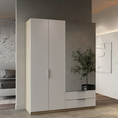 FurniComp LTD Furnicomp Chicago 4 Door 2 Drawer 160Cm Matt White & Oak Effect Mirrored Wardrobe - image 1