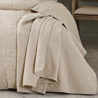 Catherine Lansfield Folkstone Geo 220X230Cm Bedspread Natural - image 1