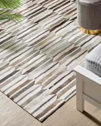Beliani Rug Kulalar Beige 140 X 200 Cm Leather - thumbnail 2