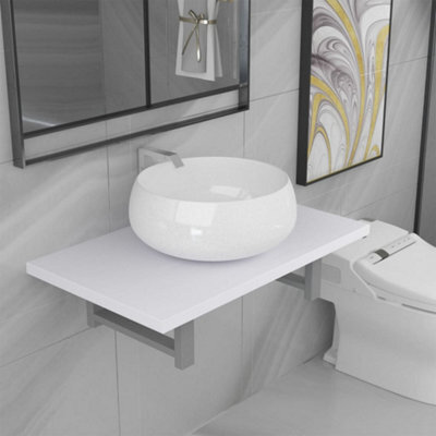 Berkfield Two Piece Bathroom Furniture Set Ceramic White - image 1