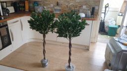 Artificial Bay Laurel Tree Single Decorative Faux Topiary Plant For Indoor Or Outdoor Garden Patio Home Entrance Display - thumbnail 6