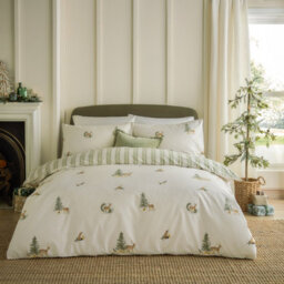 Wylder Nature Charlecote Printed 100% Cotton Duvet Set, Double, Green - thumbnail 1