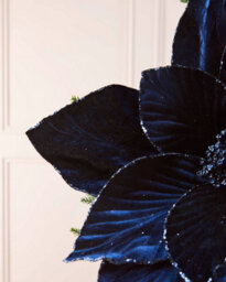 Werchristmas Navy Large Velvet Artificial Poinsettia Flower, 56 Cm - thumbnail 4