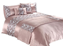 Homes & Linen Romi Luxury Floral Embroidered Pink Duvet Cover Set Polyester Bedding With Pillowcases - thumbnail 2