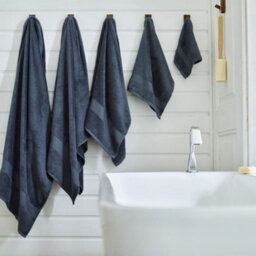 Deyongs Egyptian Embrace Egyptian Cotton Bathroom Towels 550Gsm Fluffy, Soft & Absorbent - thumbnail 2