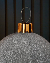 WeRChristmas Inflatable Tinsel Christmas Bauble, Silver, 45 Cm - thumbnail 3