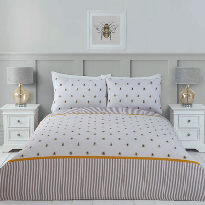 Julian Charles Home Honey Bee Super Soft Reversible Duvet Set - image 1