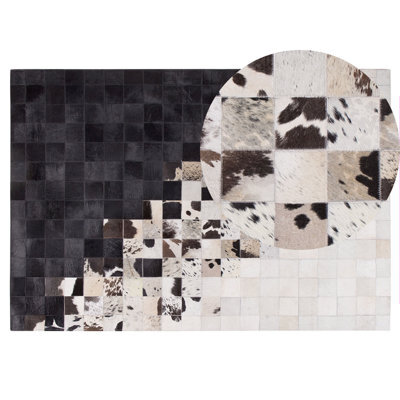 Beliani Rug Kemah Black 140 X 200 Cm Leather - image 1