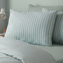 Catherine Lansfield Epping Textured Stripe Reversible Super King Duvet Cover Set With Pillowcases Green - thumbnail 3