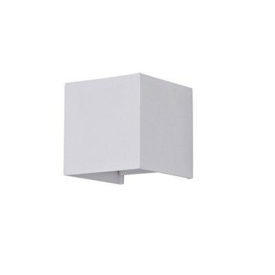 Luminosa Lighting Luminosa Fulton Integrated Led Wall Lamp White, Ip54 - image 1