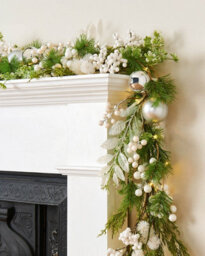 WeRChristmas 9 Ft Pre-Lit White Berry Mixed-Tip Artificial Christmas Garland, 50 Warm White Leds - thumbnail 2