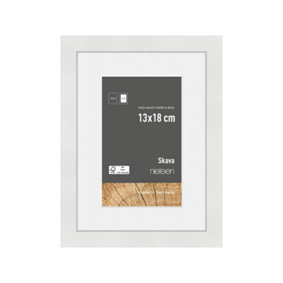 Nielsen Skava 13 X 18Cm White Wooden Picture Frame With 9 X 13Cm Mount, Float Glass And Push/turn Clips - image 1