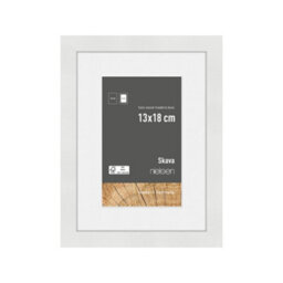 Nielsen Skava 13 X 18Cm White Wooden Picture Frame With 9 X 13Cm Mount, Float Glass And Push/turn Clips