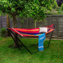 Harbour Housewares Garden Spreader Bar Hammock With Stand - Multi Stripe - thumbnail 6